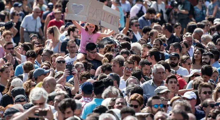 Minuto a minuto: todo sobre los ataques en España