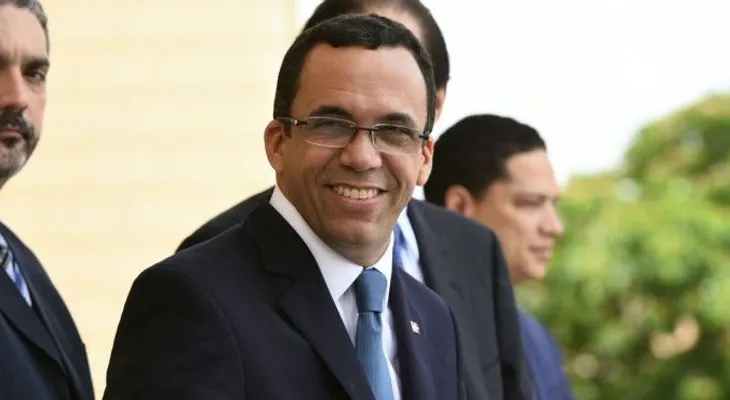 Dedican XXVI torneo superior de baloncesto Nigua 2018 al ministro Andrés Navarro