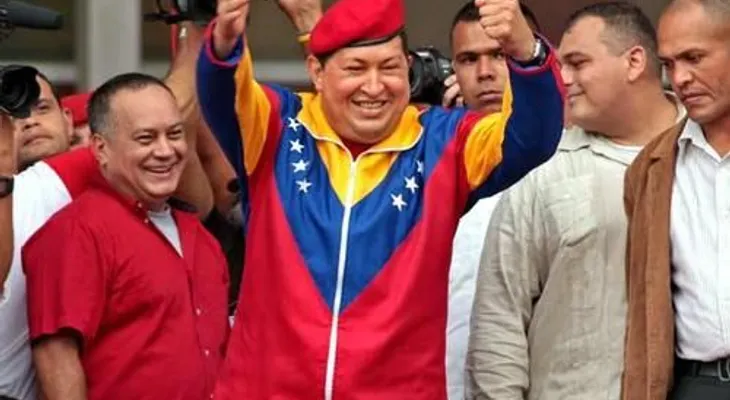 Aseguran cubanos mataron a Chávez para poner a Maduro (Video)