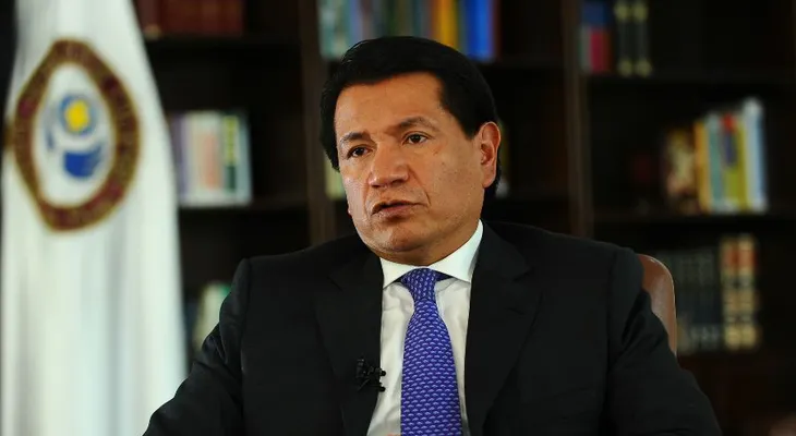 Suspenden al defensor del Pueblo de Colombia tras acusaciones de acoso
