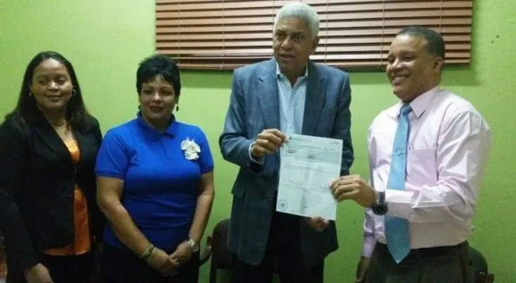Diputado Nelson Guillén entrega RD$1 millón a Rehabilitación