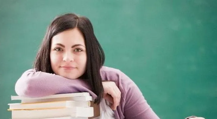 Científicos descubren porqué las mujeres "no se saben parquear"