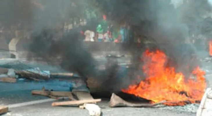 Protestan en Capotillo contra operativos DNCD