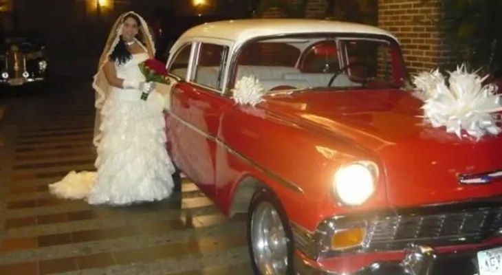 Olvida a su novia en una gasolinera en la Luna de Miel