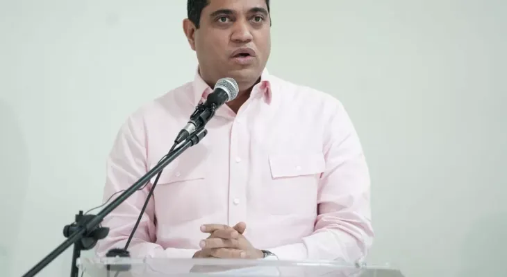 Ministro de Deportes prohíbe a Haití jugar en instalaciones dominicanas tras disturbios en el Félix Sánchez
