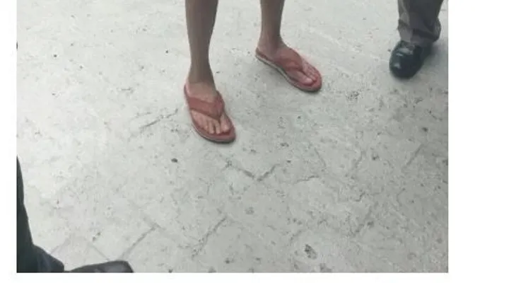 Se viraliza foto de Rondón en polo y chancletas