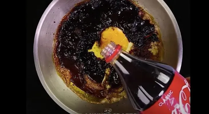 15 cosas de la casa que puedes limpiar con Coca Cola 