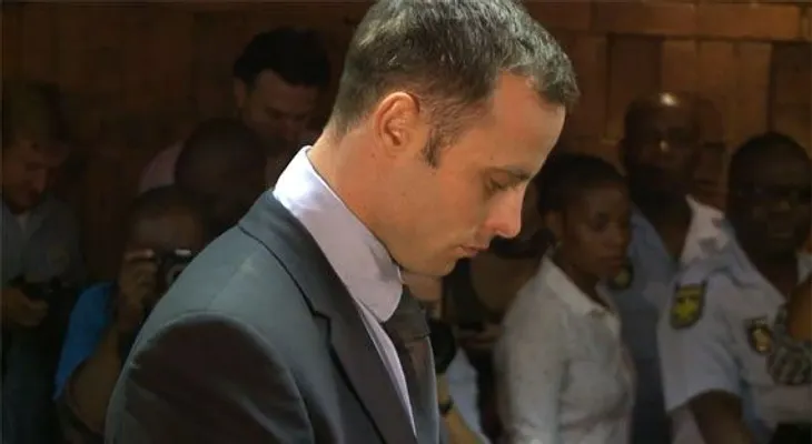 Pistorius irá a juicio el año próximo por homicidio premeditado
