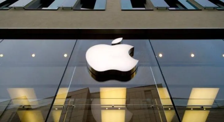 Hombre demanda a Apple por haberse hecho adicto a la pornografía