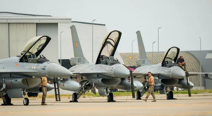 Caza español de la OTAN derriba un dron que violó el espacio aéreo de Rumania