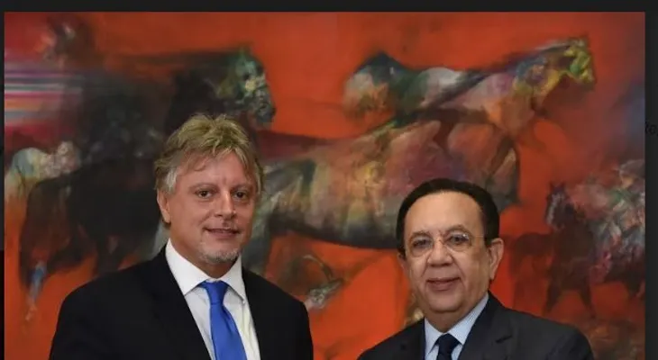 Gobernador Valdez Albizu recibe al representante del BM; conversan sobre tópicos económicos 