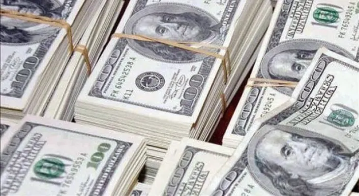 Rusia puede exigir a Kiev pago por anticipado crédito 3.000 millones dólares