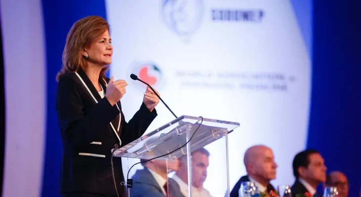 Vicepresidenta: "Gobierno tiene el interés de disminuir la mortalidad materna en el país"