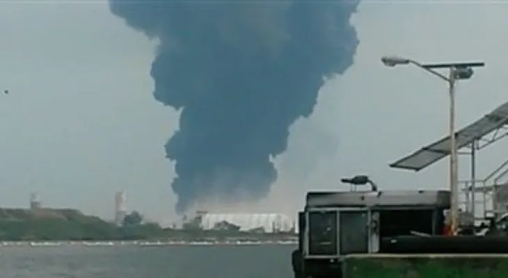 Tres muertos y 60 heridos en explosión en petroquímica de México
