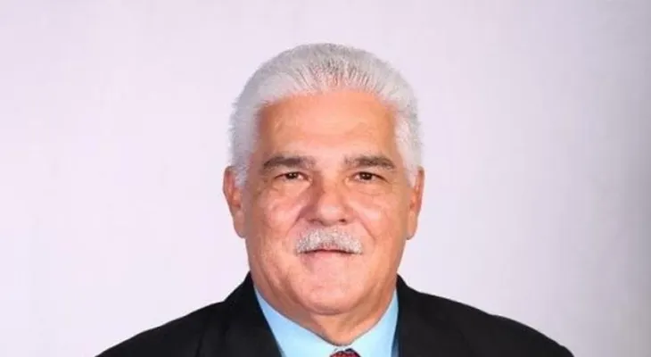 Fallece el periodista Claudio Concepción, decano de la crónica de arte en Santiago