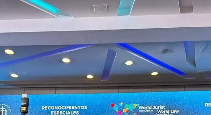 World Jurist Association distingue periodistas