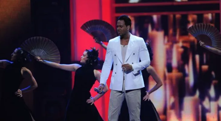 Video: Romeo Santos se lleva el premio de "Video Del Año" en Premio Lo Nuestro