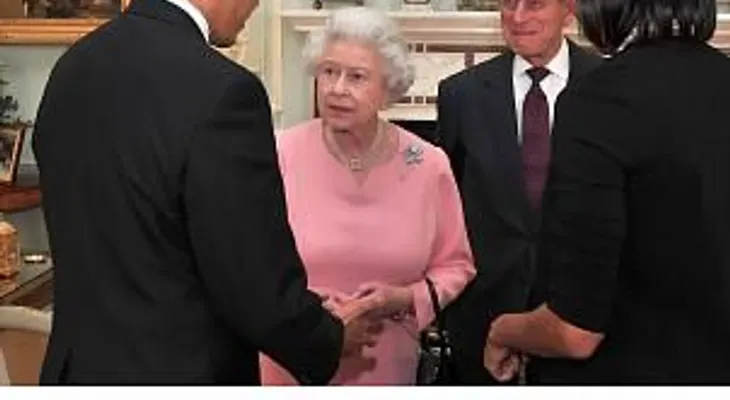 Autora del libro "Harry Potter" cena con Obama en Londres