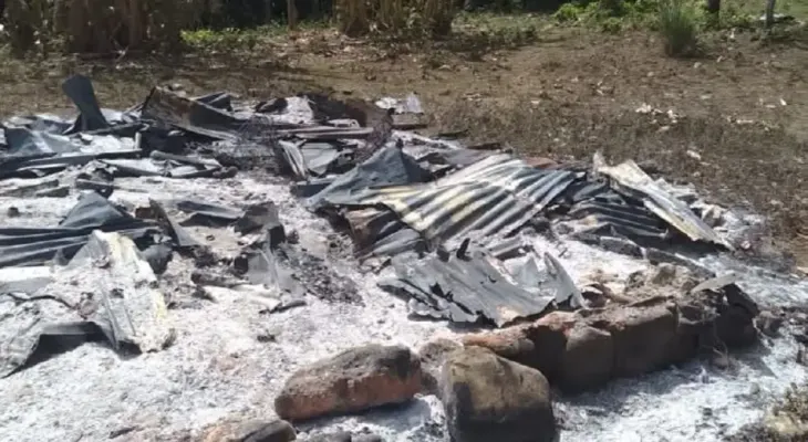 Hombre hospitalizado con quemaduras tras intentar sofocar incendio en vivienda de sus padres en Puerto Plata