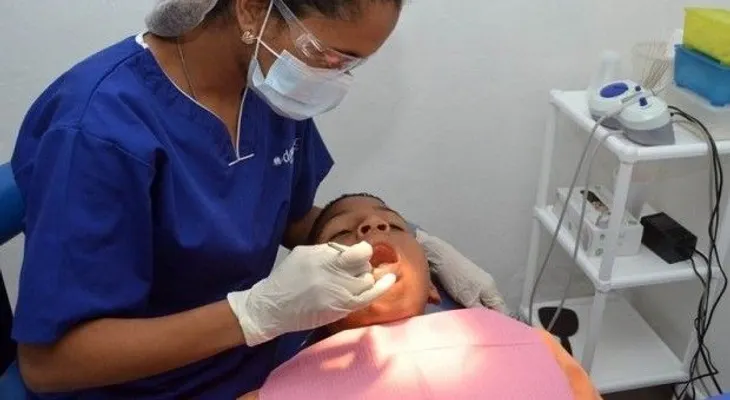Centro Médico Haina realiza operativo odontológico
