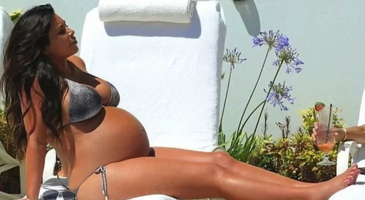 Kim Kardashian en bikini luego de su bebé