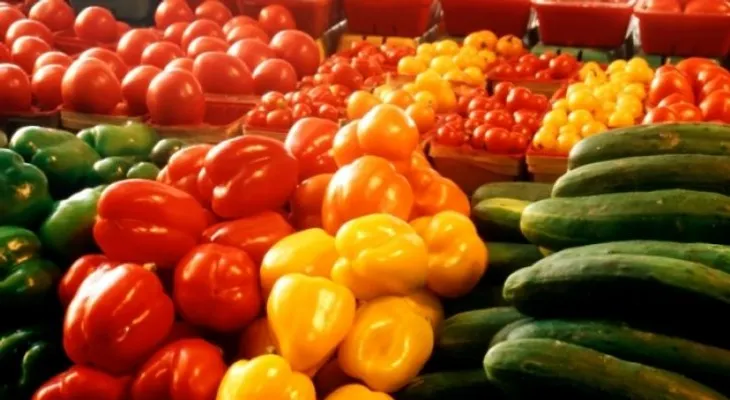 Descubre cómo los colores influyen en la alimentación 
