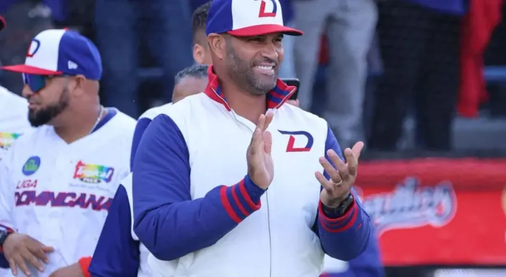 Albert Pujols y Rodney Linares suenan con fuerza para dirigir a los Filis