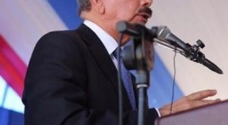 Empresarios en quiebra por deudas del IAD, piden intervención de Danilo Medina 