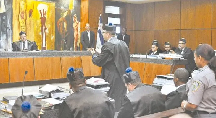 Juez decidirá el día 22 si anula el proceso contra el senador Bautista 