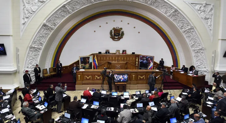 Ministros de Venezuela se niegan a comparecer ante Asamblea Nacional