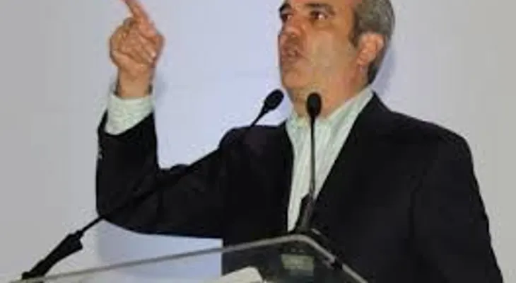 Abinader no aceptará designen personas vinculadas a política en la JCE y CC 
