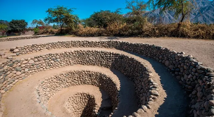 Una extraña franja de agujeros en Perú desconcierta a la ciencia