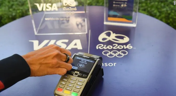 Olvídate de las tarjetas de débito... aquí vienen los anillos de débito