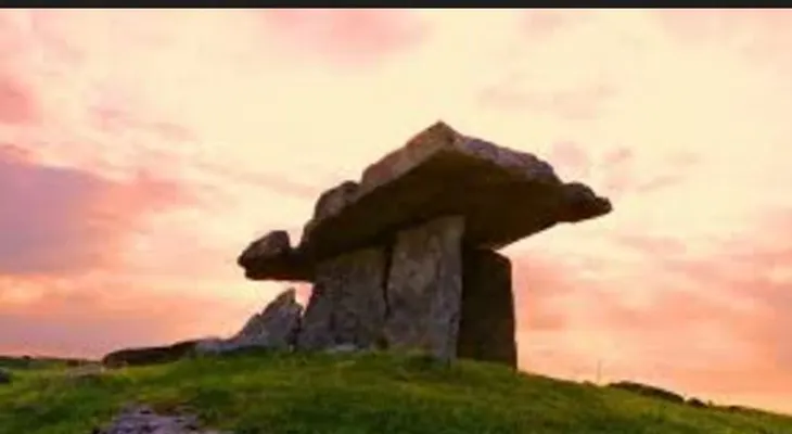Tumbas prehistóricas: ¿Telescopios de 6.000 años de antigüedad?