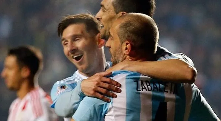 Argentina supera 6-1 a Paraguay; jugará la final con Chile el sábado