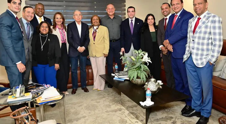 Afinando agenda legislativa del PLD