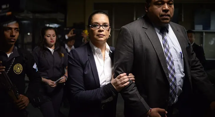 Lo que le podría esperar a la exvicepresidenta guatemalteca pedida en extradición por EE.UU.