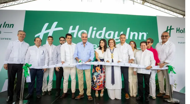 Abinader inaugura Holiday Inn con inversión de 26 millones USD