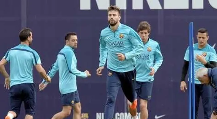 Piqué disponible para jugar el clásico de este domingo 