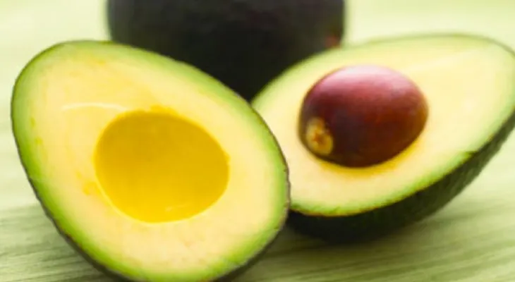 6 ventajas del aguacate y por qué las famosas lo aman