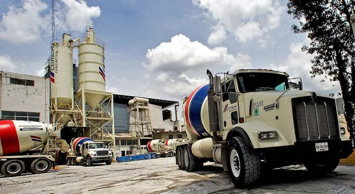Cemex causa controversia sobre una eventual participación en el muro de Trump