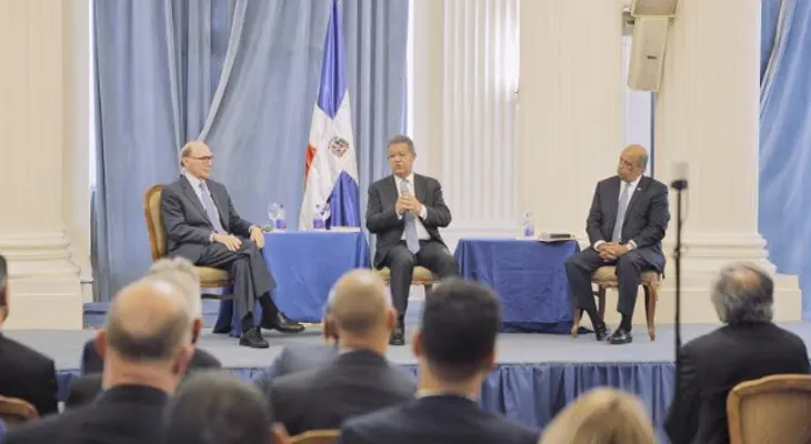 Leonel pone a circular en Washington, libro sobre Juan Bosch y John Bartlow Martin