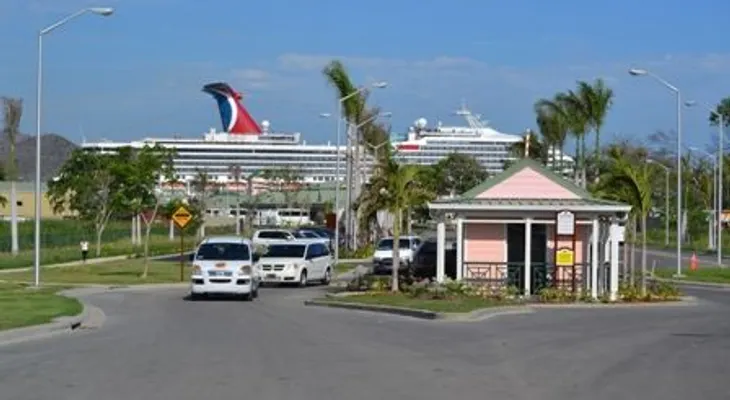 Puerto Plata celebra primer crucero a Amber Cove.