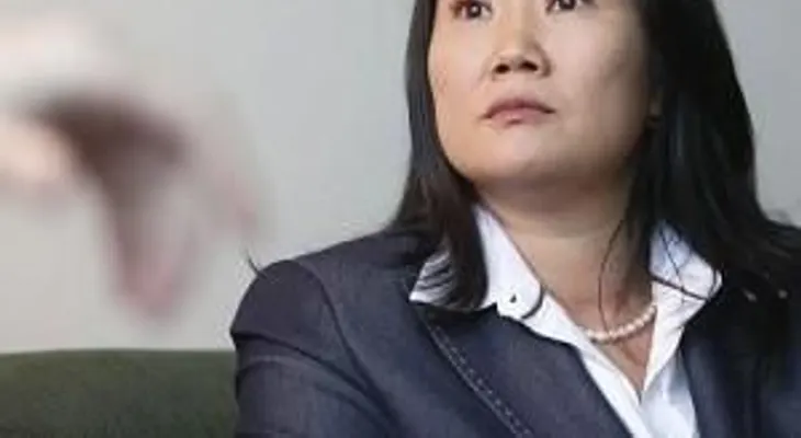 Keiko Fujimori mantiene el primer lugar en encuesta