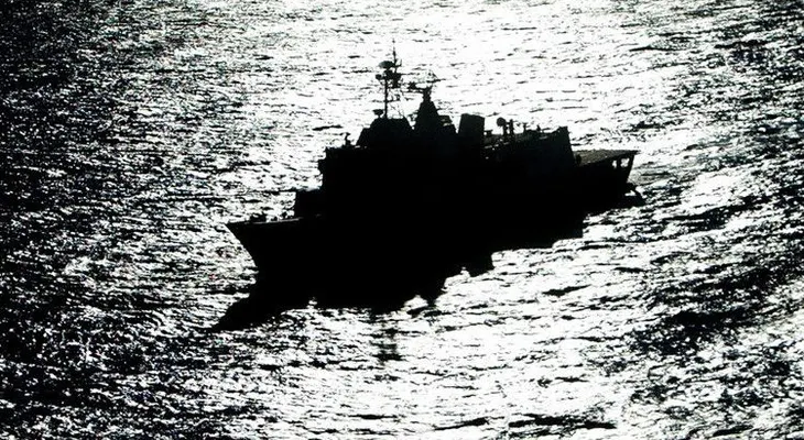Irán intercepta a dos buques de la Marina de EE.UU.
