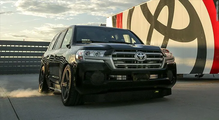 Toyota presume el SUV más veloz del mundo