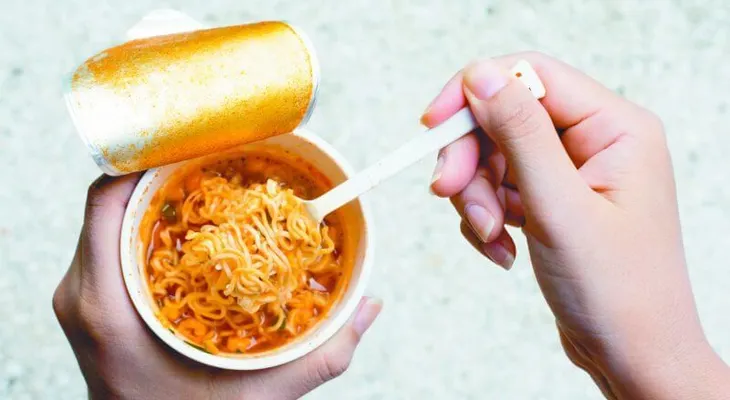 Las sopas instantáneas producen obesidad, diabetes y otras enfermedades; los niños por ningún motivo deben consumirlas