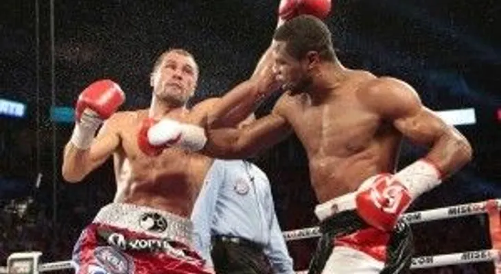 El ruso Sergey Kovalev le propina duro nocaut a Jean Pascal