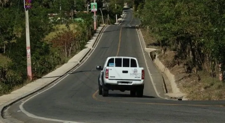 Danilo Medina inaugura reconstruida carretera Jánico-Juncalito 