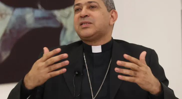 Arzobispo coadjutor de Santo Domingo alerta sobre desigualdad y falta de oportunidades para los jóvenes
